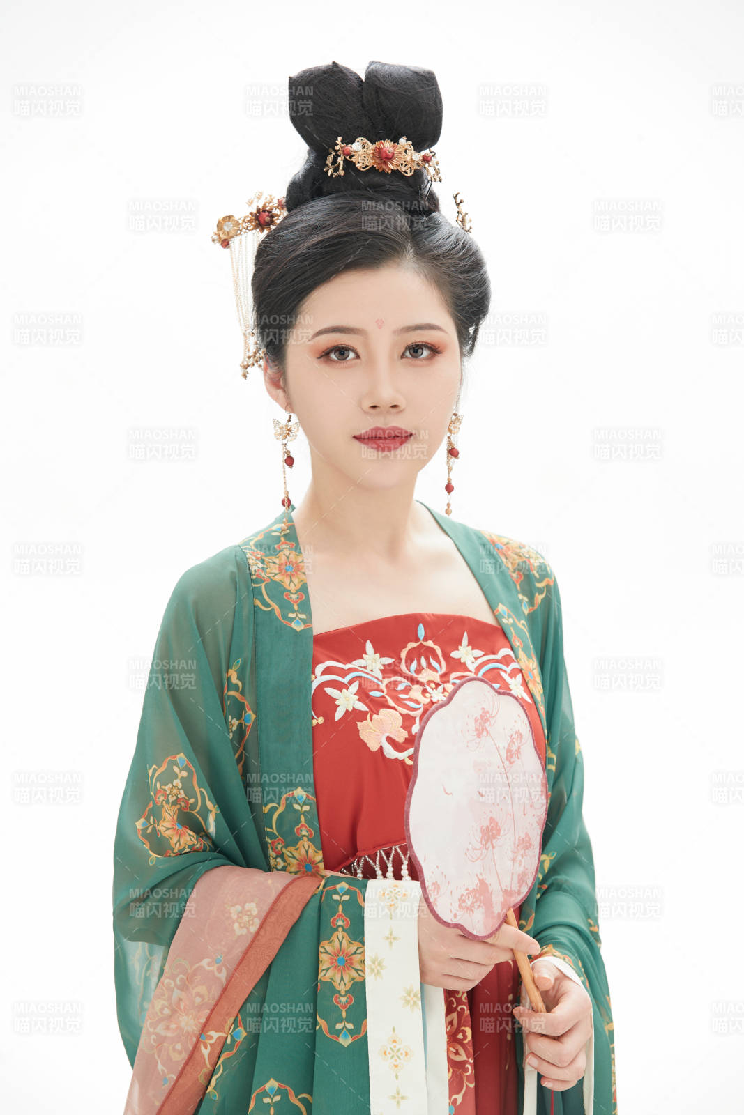 大唐风韵女性古装造型图片