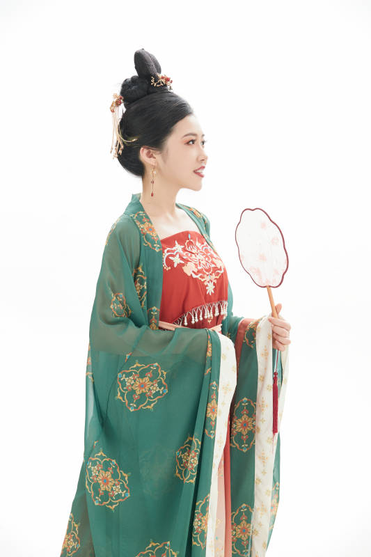 大唐风韵女性古装造型图片