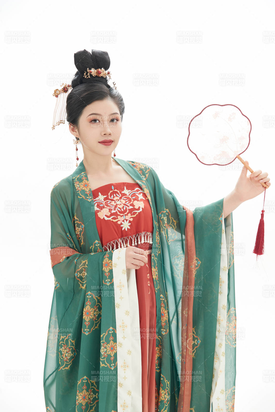 大唐风韵女性古装造型图片