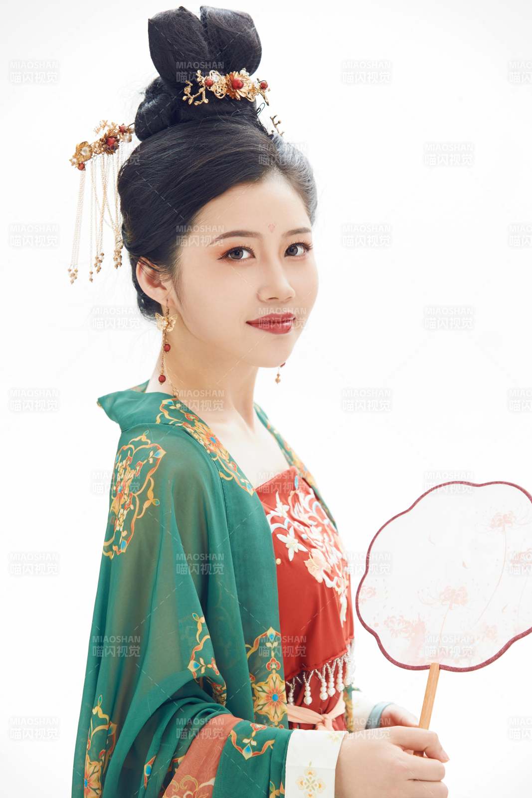 大唐风韵女性古装造型图片