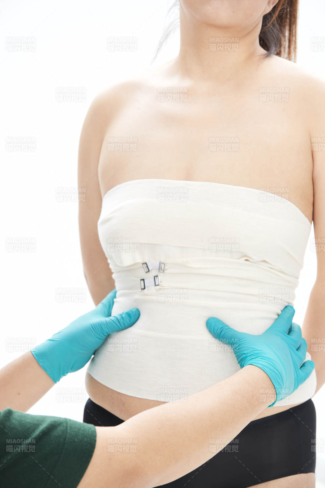 医疗美容型体整形术后检查图片