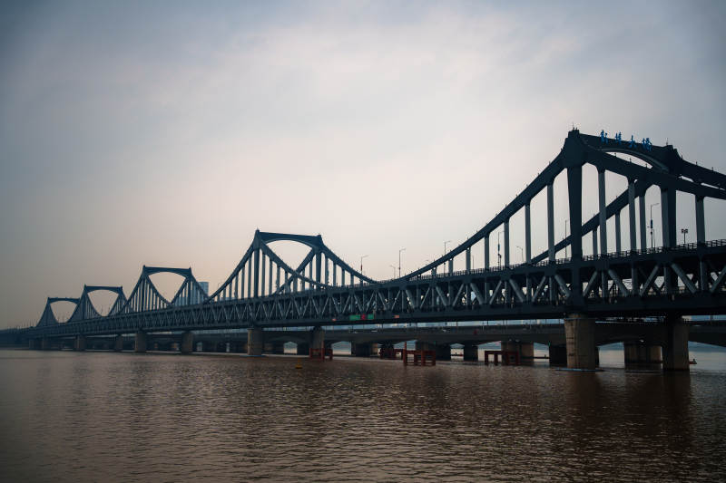 杭州钱塘江彭埠大桥横跨江面图片