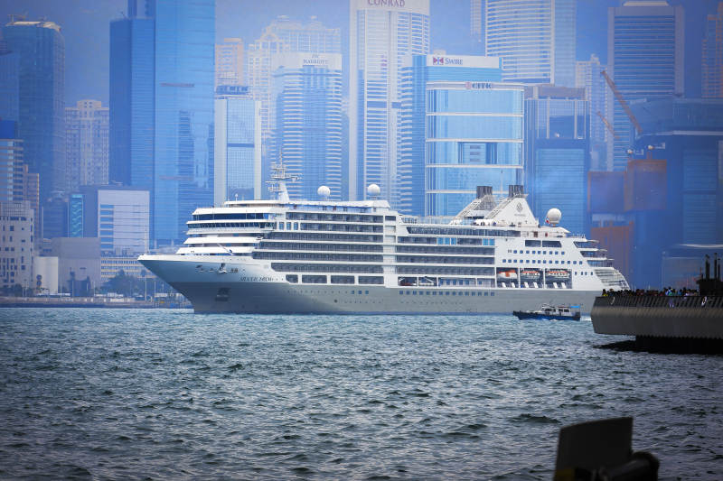 香港邮轮停泊城市港口图片