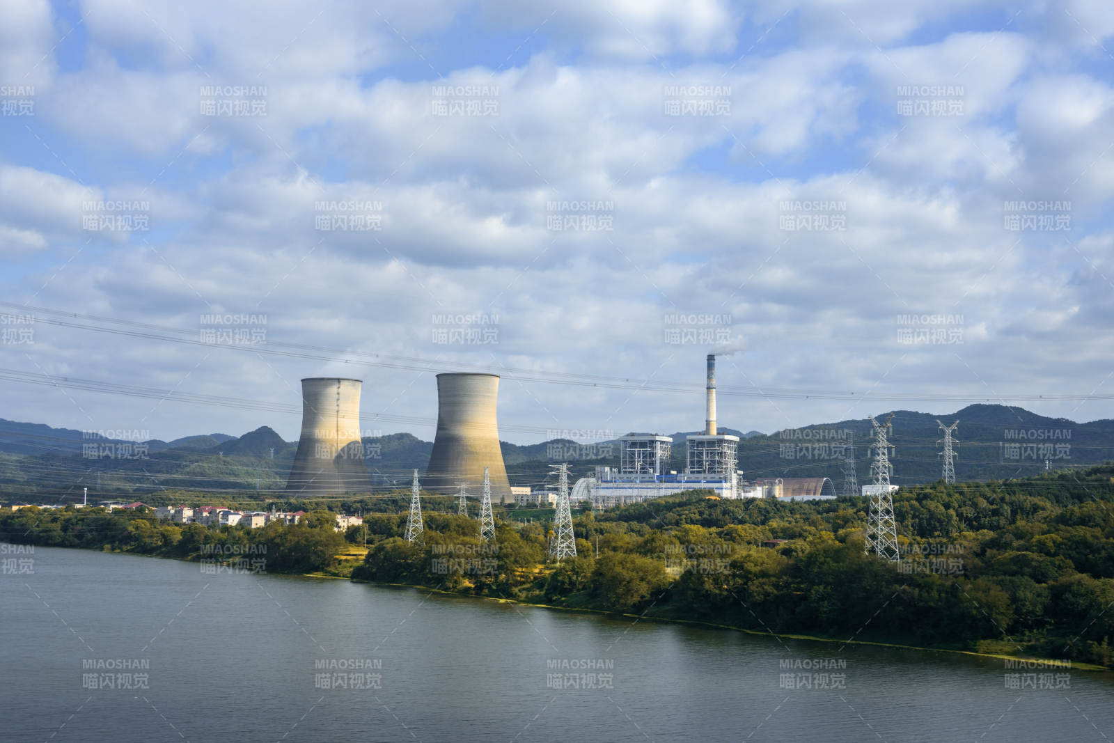 江西电站湖畔风光图片