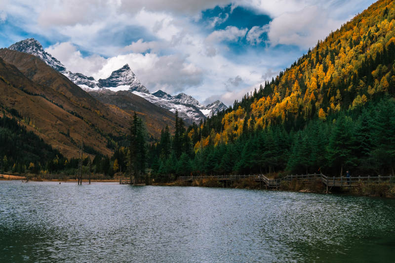 秋山湖景四姑娘山双桥沟图片