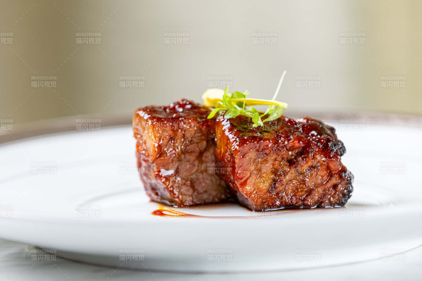 焦糖牛肉粒图片