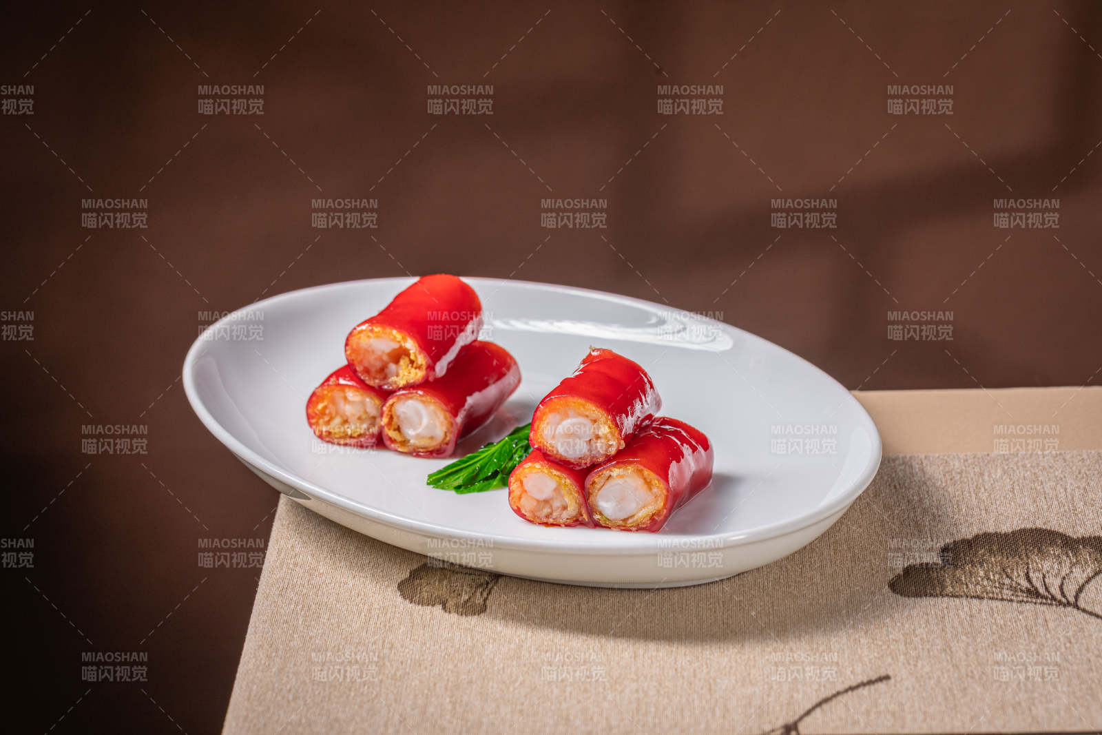 红椒卷配香菜图片