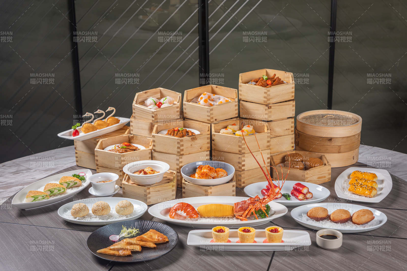 精致点心盛宴图片