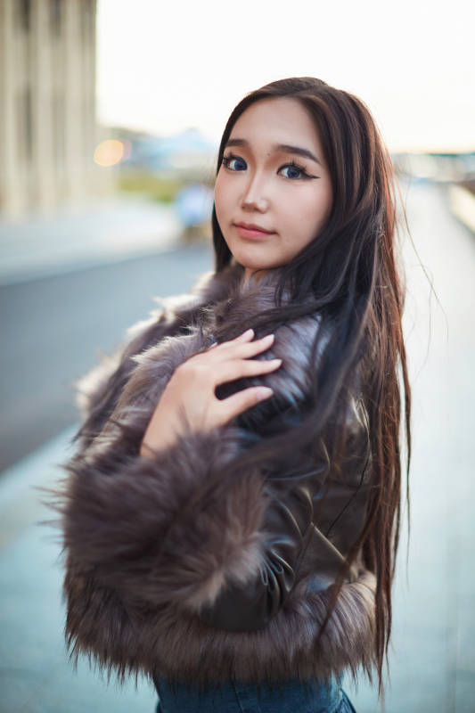 那达慕大会上表演的蒙古族传统舞蹈图片