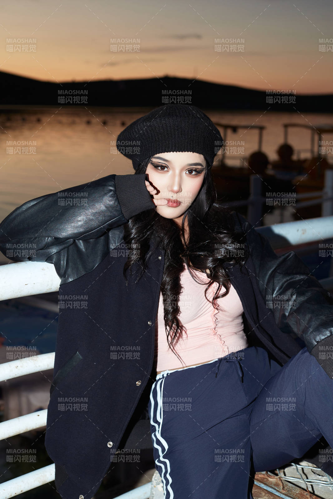 河北省沽源县库伦淖尔景区的蒙古马术表演图片