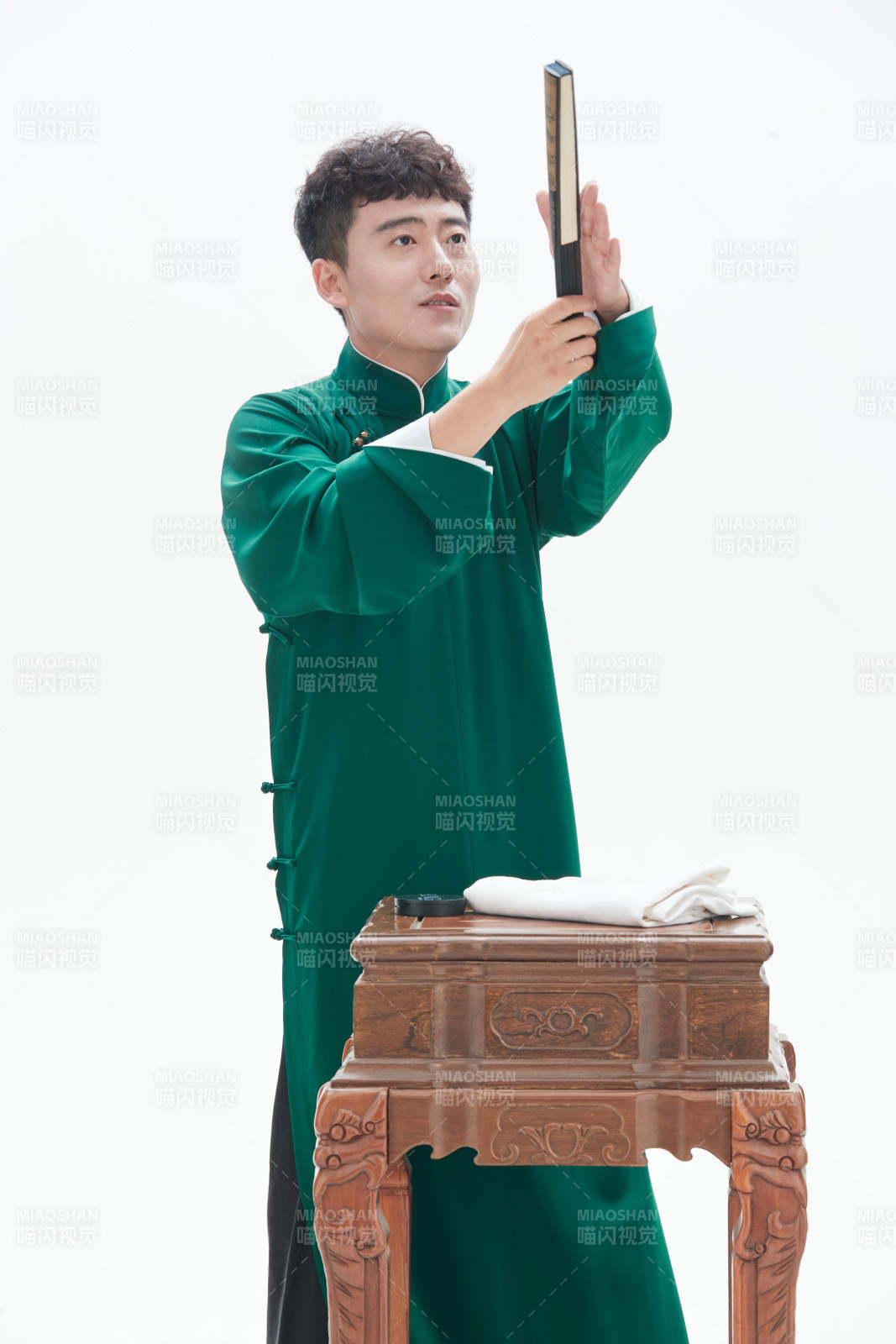 中国传统曲艺相说书人演艺术形象图片