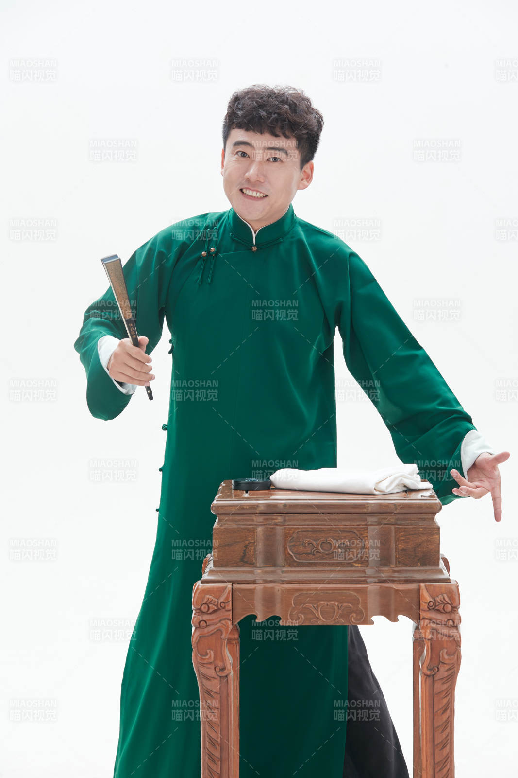 中国传统曲艺相说书人演艺术形象图片