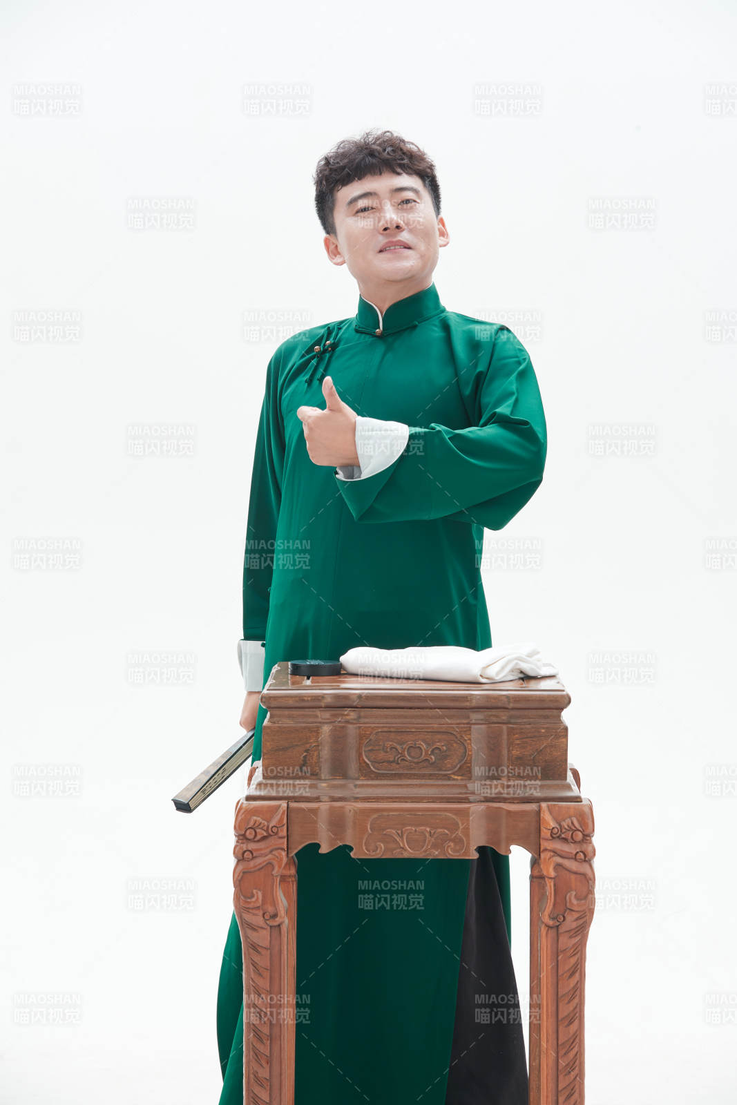 中国传统曲艺相说书人演艺术形象图片