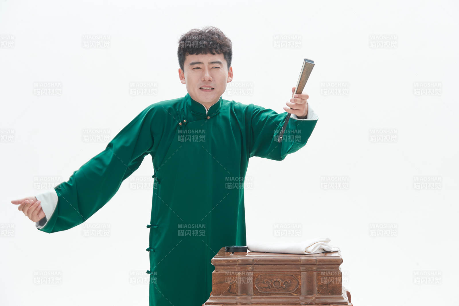 中国传统曲艺相说书人演艺术形象图片