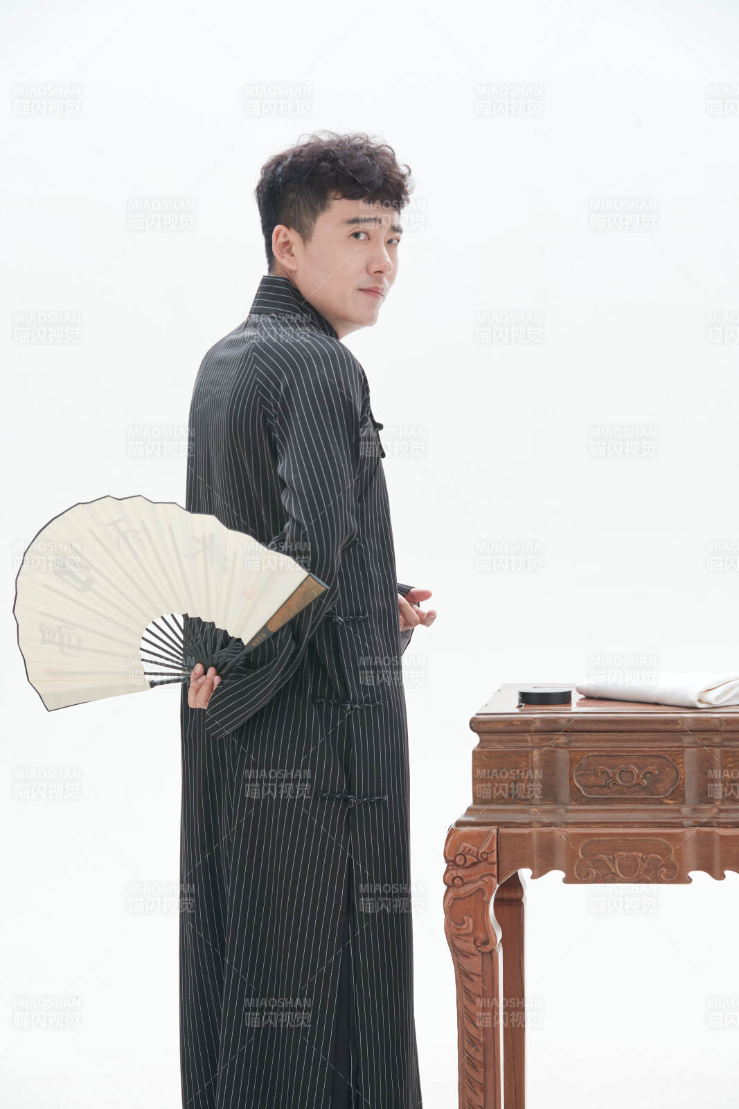 中国传统曲艺相说书人演艺术形象图片