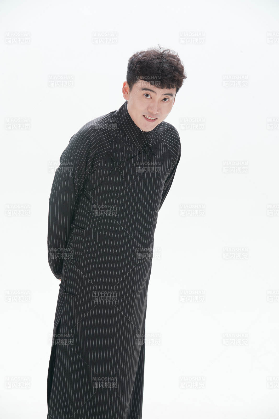 中国传统曲艺相声表演艺术形象图片