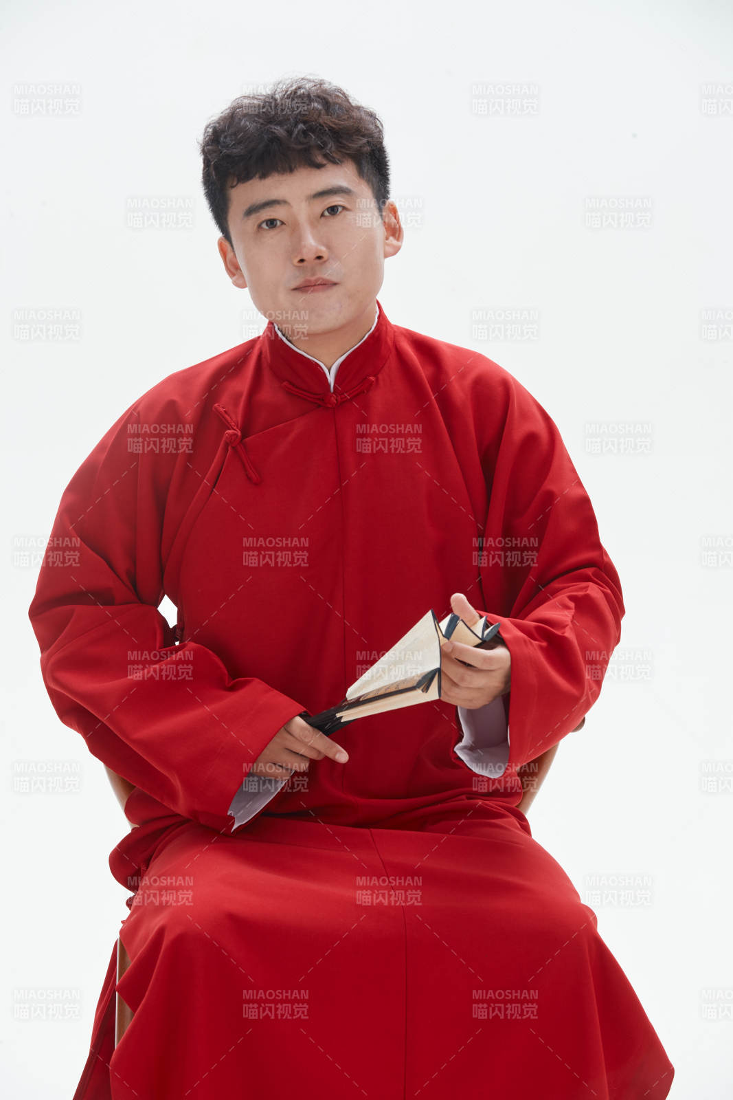 中国传统曲艺相声表演艺人形象图片