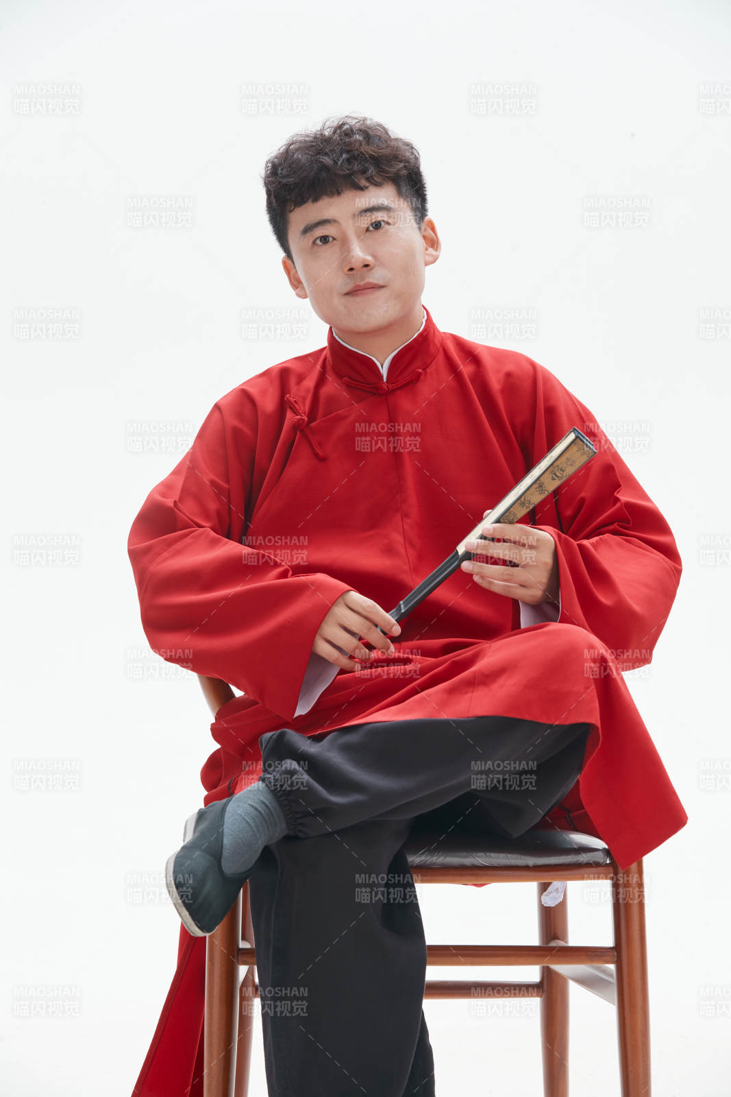 中国传统曲艺相声表演艺人形象图片