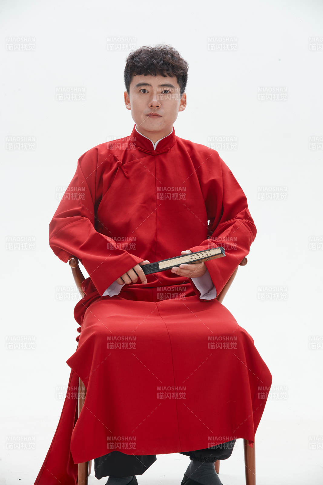 中国传统曲艺相声表演艺人形象图片