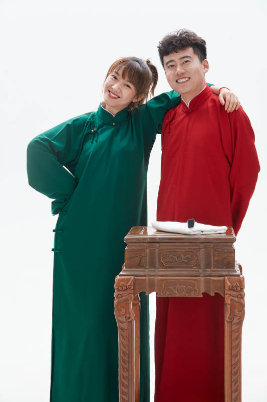 中国传统曲艺对口相声表演艺术形象图片