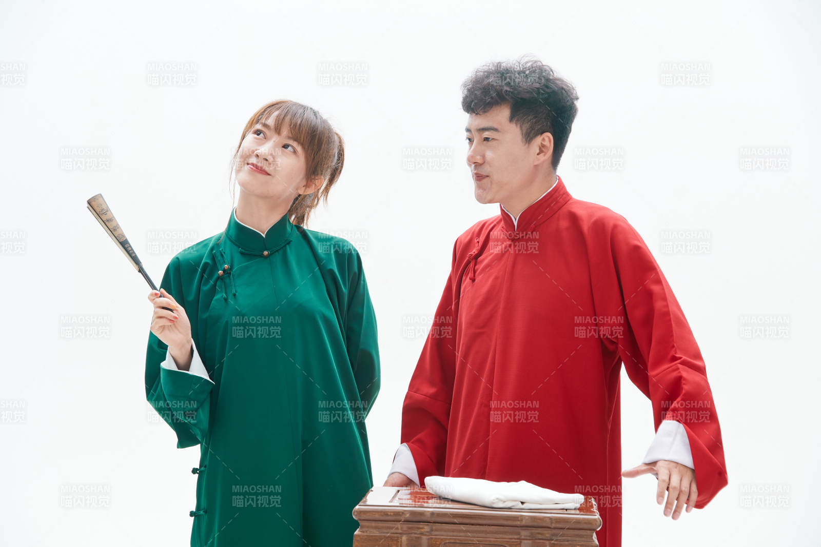 中国传统曲艺对口相声表演艺术形象图片