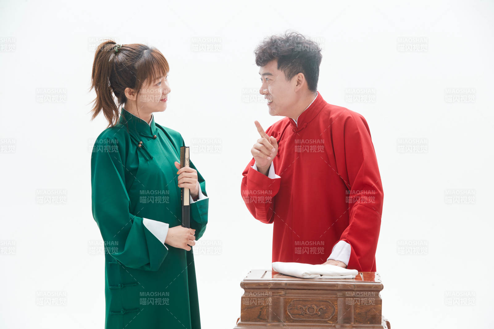 中国传统曲艺对口相声表演艺术形象图片