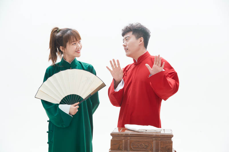 中国传统曲艺对口相声表演艺术形象图片