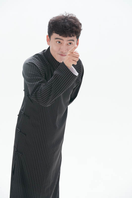 中国传统曲艺相声表演艺术形象图片