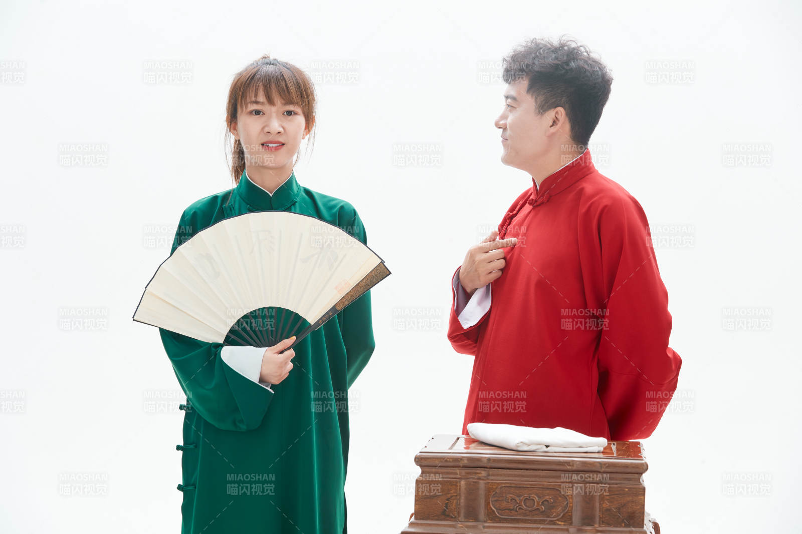 中国传统曲艺对口相声表演艺术形象图片