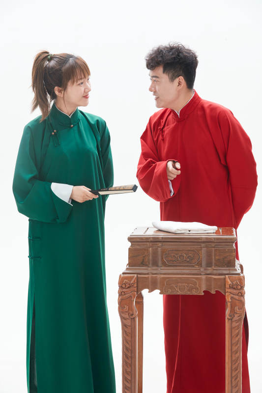 中国传统曲艺对口相声表演艺术形象图片