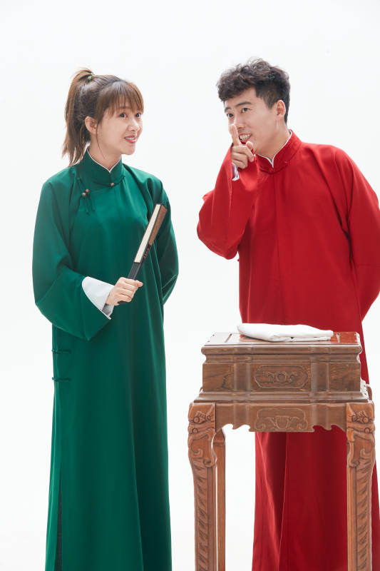 中国传统曲艺对口相声表演艺术形象图片