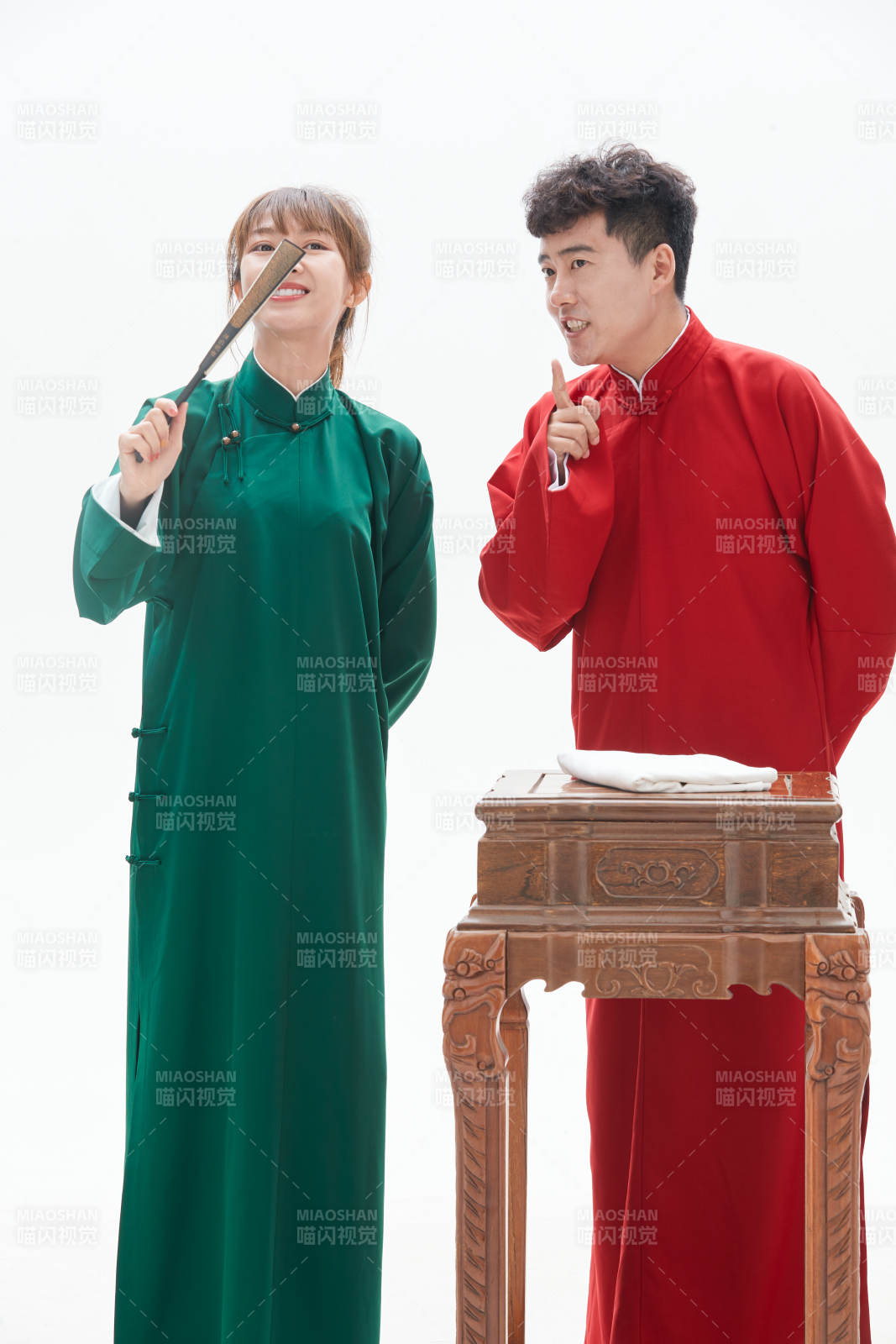 中国传统曲艺对口相声表演艺术形象图片