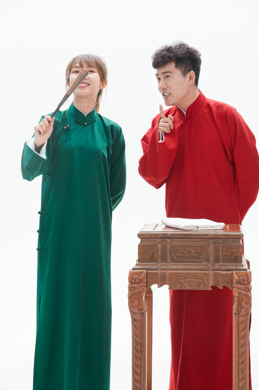 中国传统曲艺对口相声表演艺术形象图片