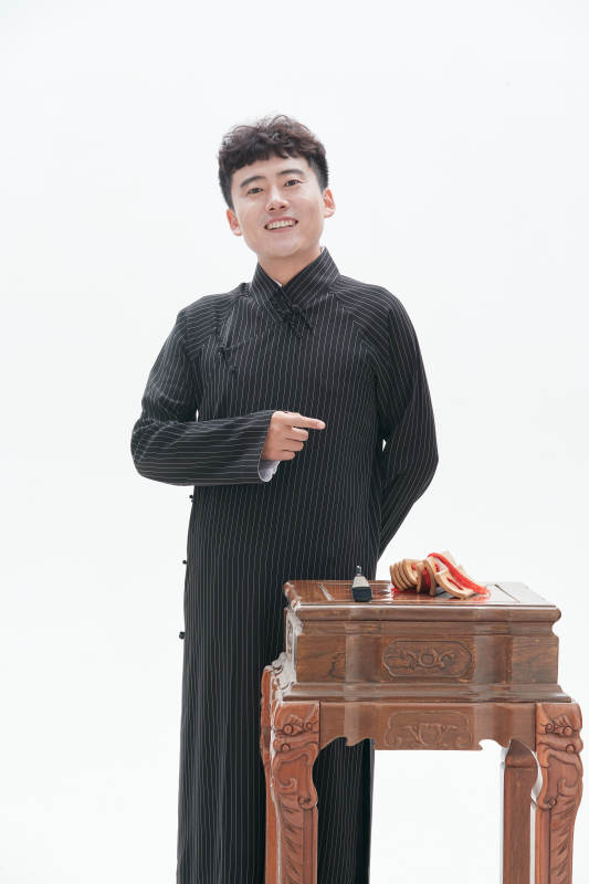 中国传统曲艺相声表演艺术形象图片