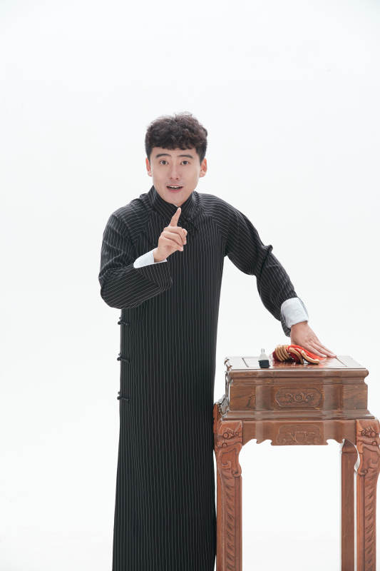 中国传统曲艺相声表演艺术形象图片