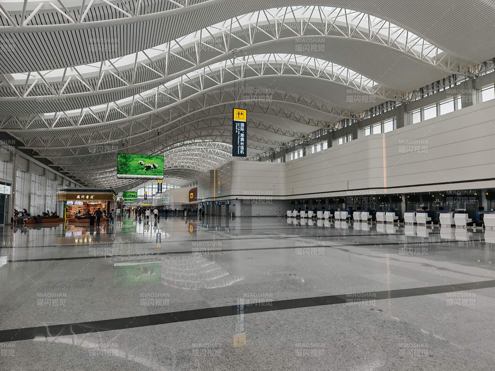 现代化机场大厅图片