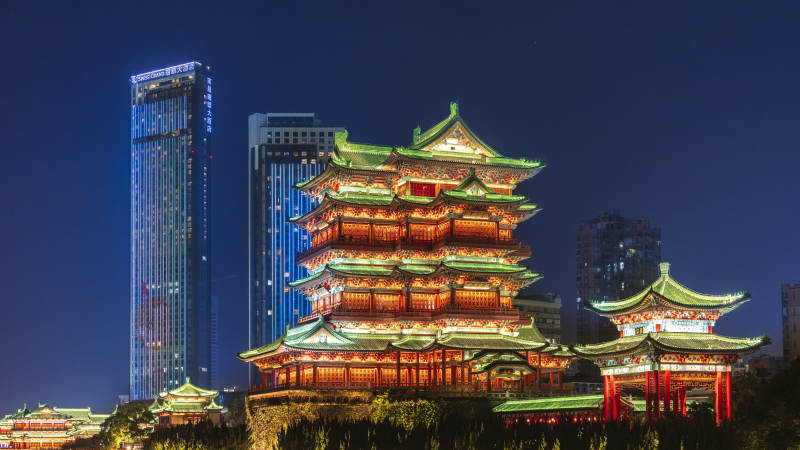 滕王阁夜景璀璨图片