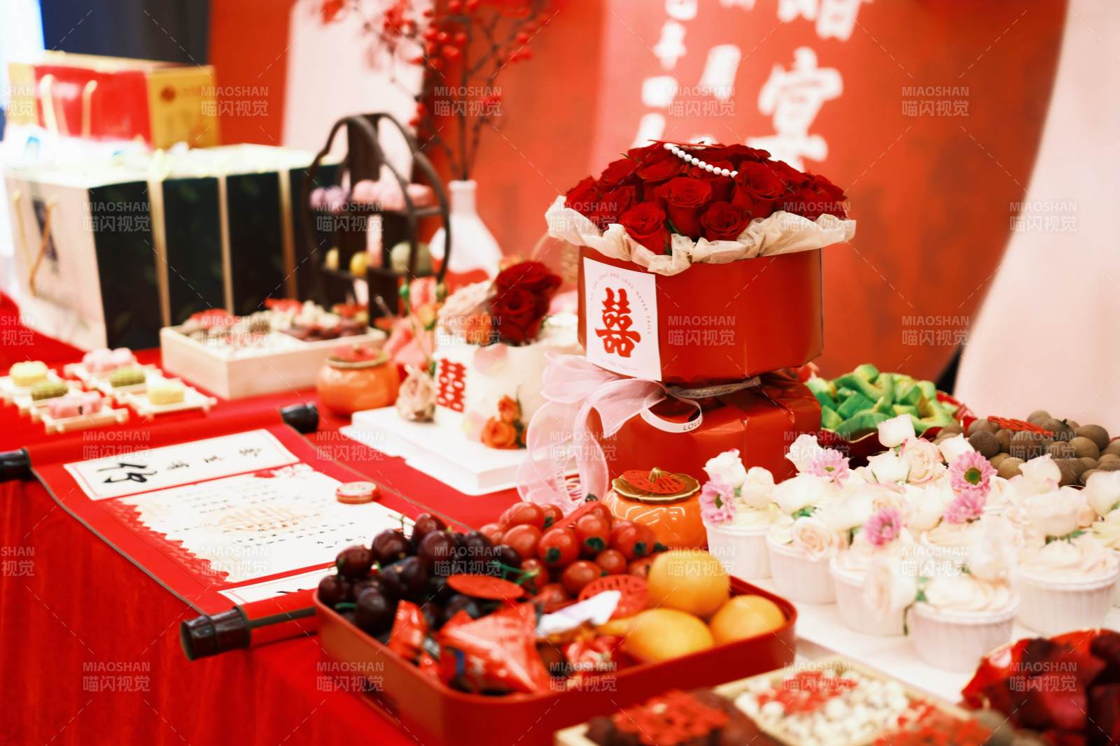 喜宴甜品台图片