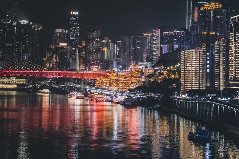 重庆夜幕下的城市灯火图片