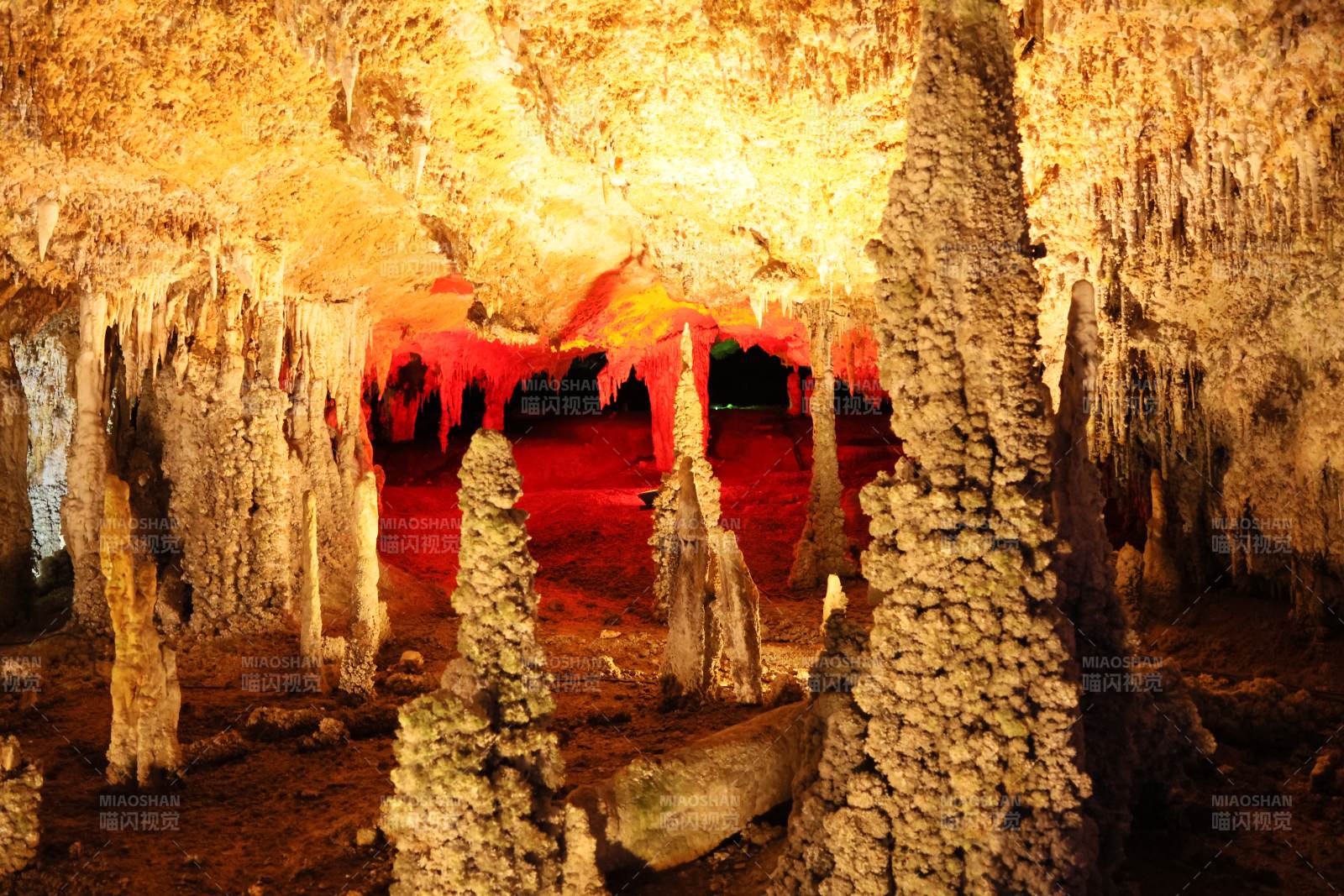 房山石花洞，洞穴奇观图片