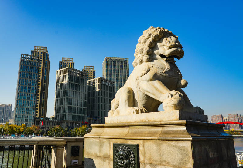 天津狮子桥石狮守桥 城市天际线图片