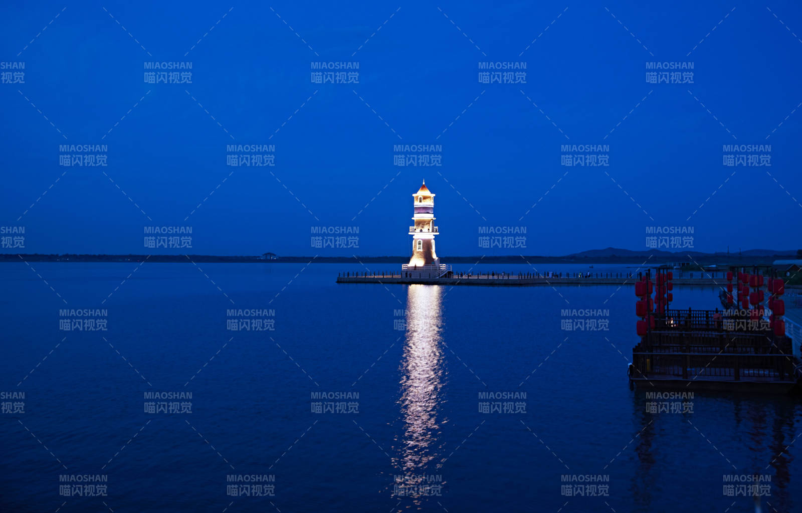 河北省张家口沽源县库伦淖尔景区灯塔图片