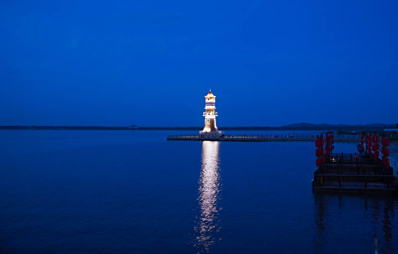 河北省张家口沽源县库伦淖尔景区灯塔图片