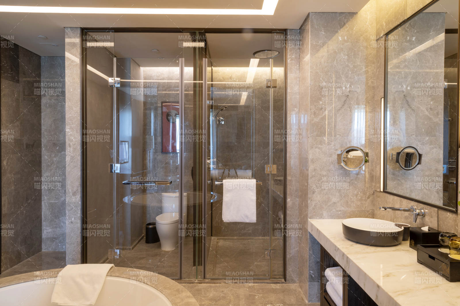 卫生间智能洁具马桶淋浴喷头水龙头图片