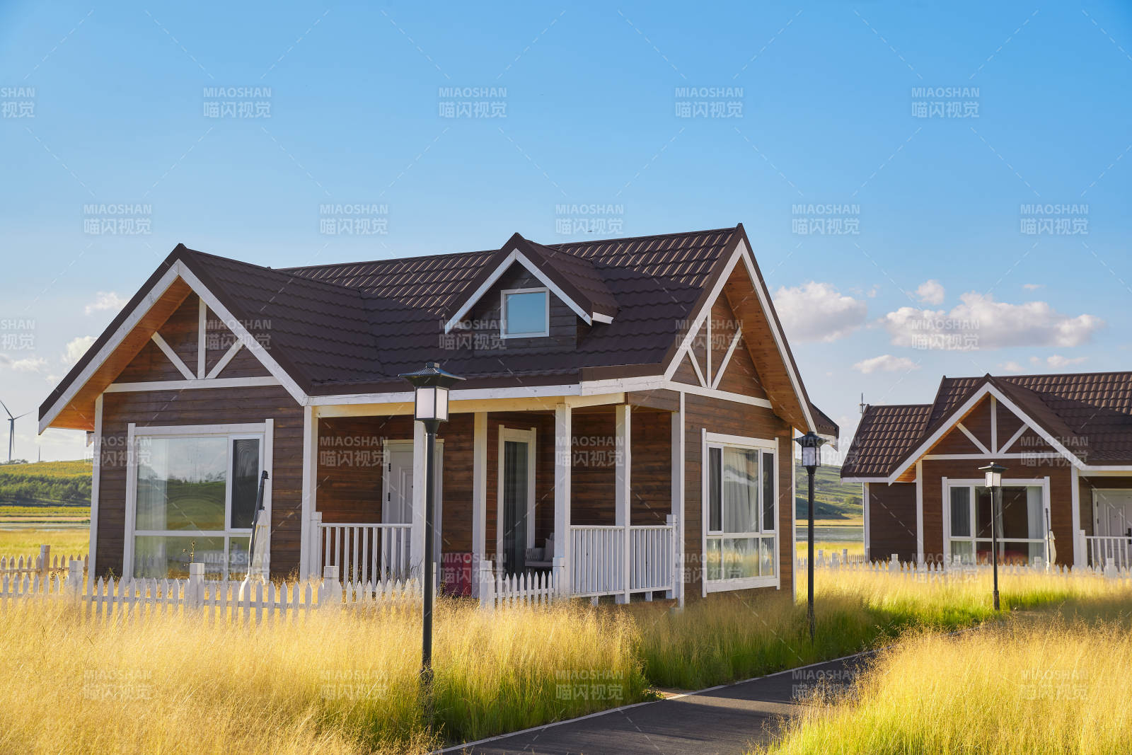 中国河北张家口库伦淖景区木屋别墅建筑群图片