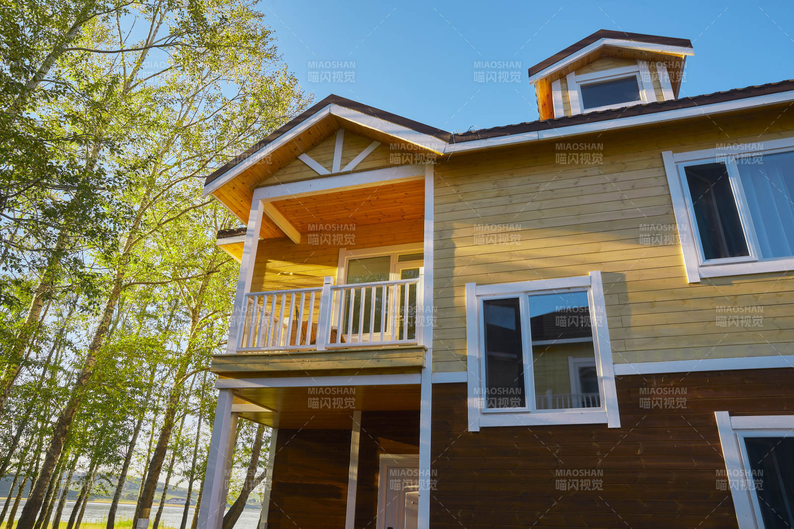 中国河北张家口库伦淖景区木屋别墅建筑群图片