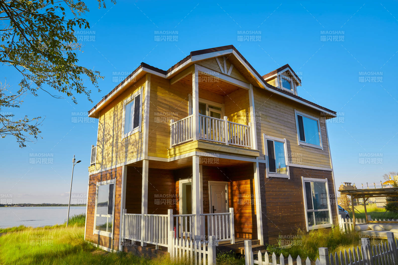 中国河北张家口库伦淖景区木屋别墅建筑群图片