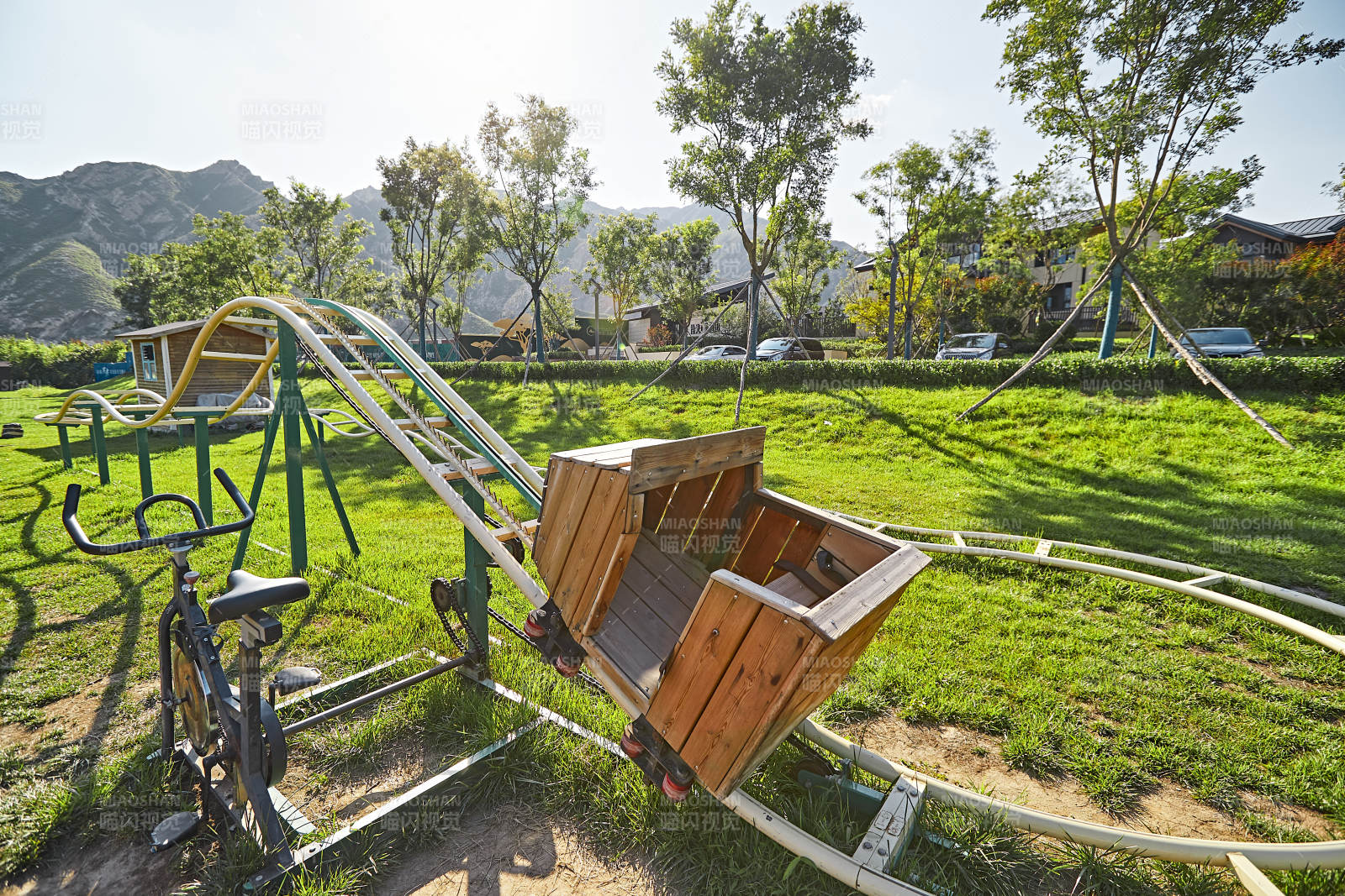 郊外休闲公园环艺环境及设施图片