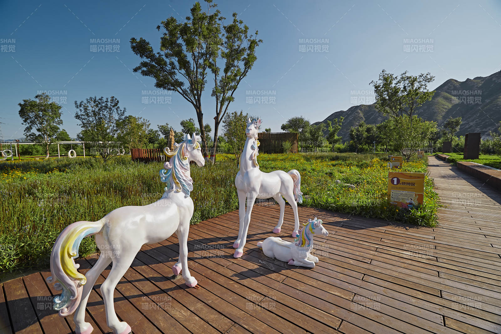 郊外休闲公园环艺环境及设施图片