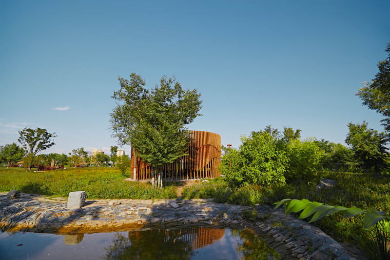 郊外休闲公园环艺环境及设施图片